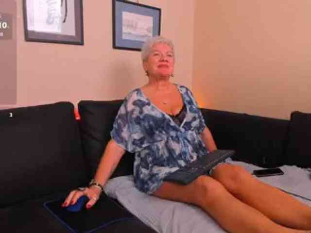roxana-brooks webcam