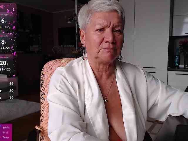 roxana-brooks Live Webcam on BongaCams