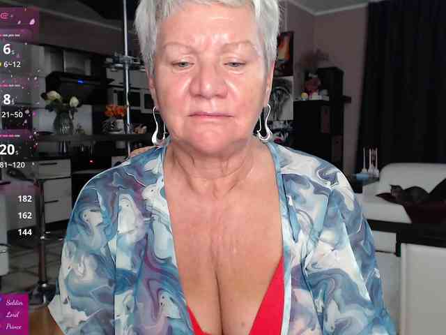 roxana-brooks live female cam on bongacams