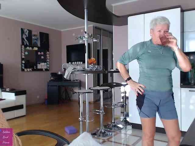 roxana-brooks webcam