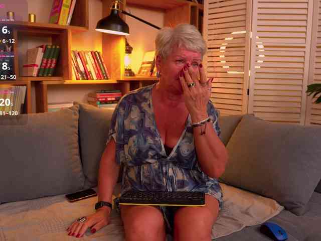 roxana-brooks webcam