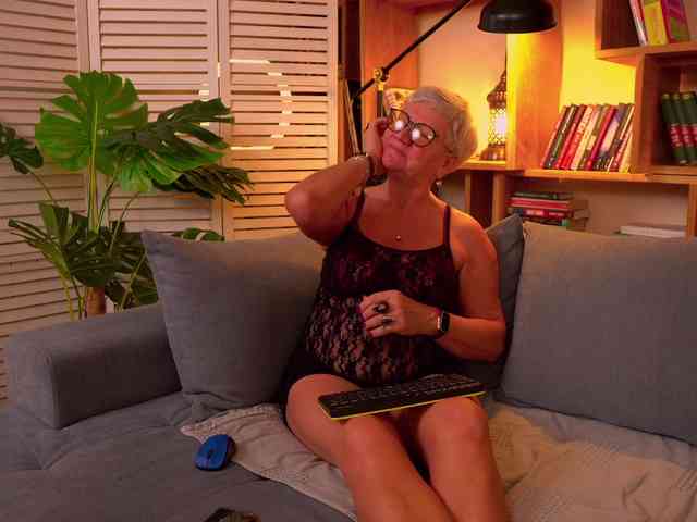 roxana-brooks webcam