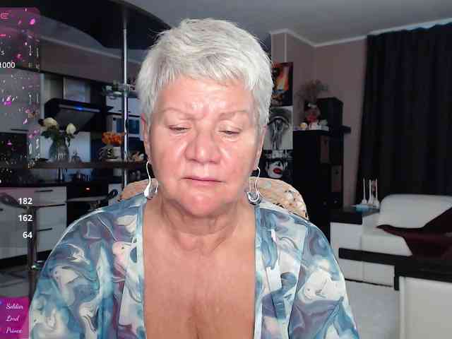roxana-brooks live female cam on bongacams