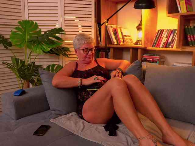 roxana-brooks webcam