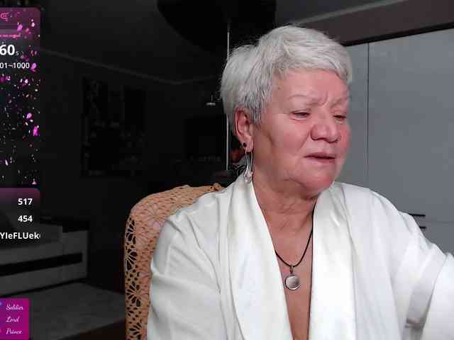 Roxana-brooks's live stream