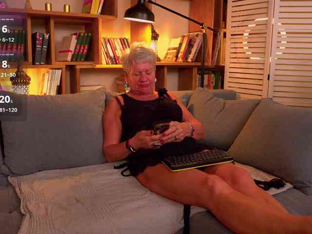 roxana-brooks webcam