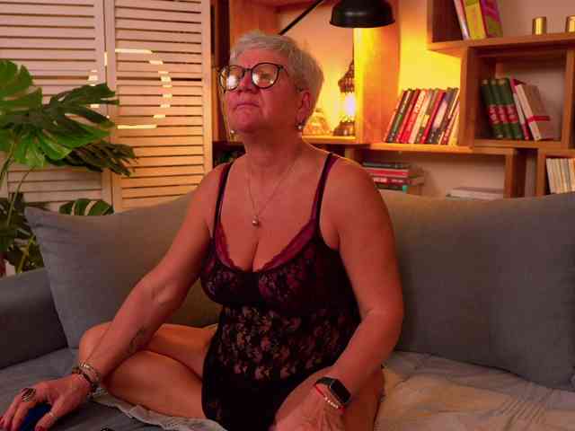 roxana-brooks webcam