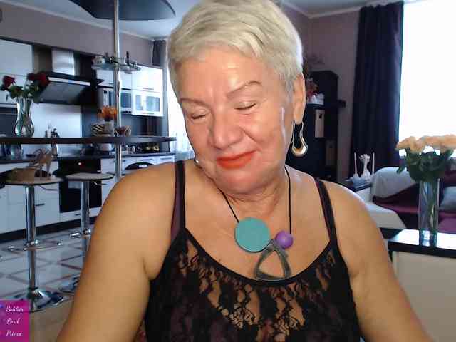 roxana-brooks's live room