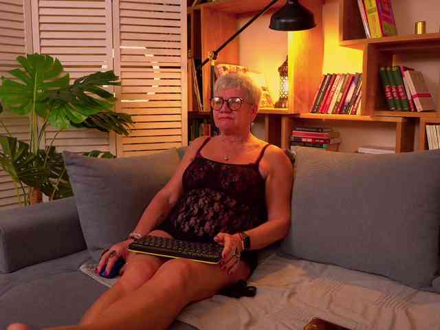 roxana-brooks webcam