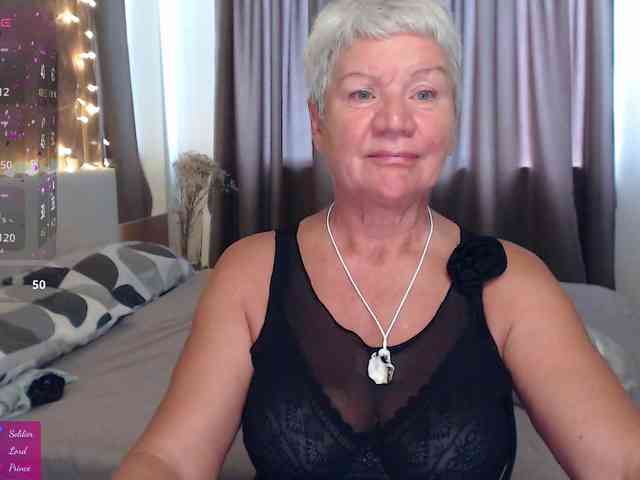 roxana-brooks Live Webcam on BongaCams
