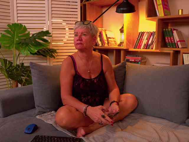 roxana-brooks webcam