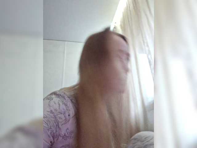parasite-1, en directo ahora en BongaCams