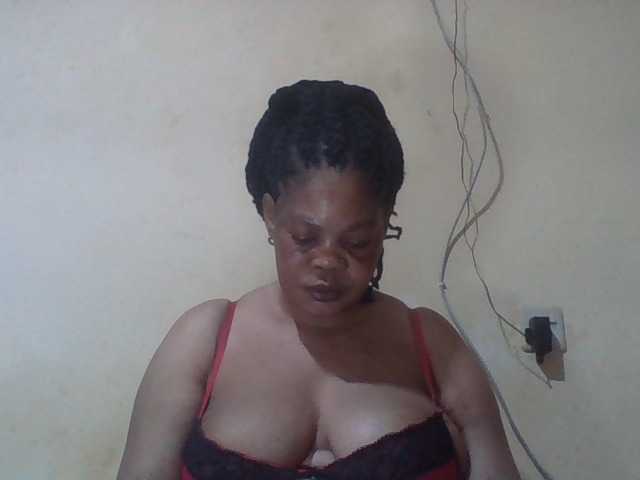 Sexydove's BongaCams show and profile