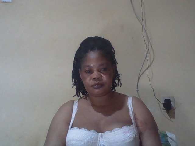 Sexydove's BongaCams show and profile