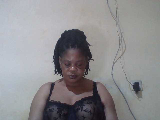 Sexydove's BongaCams show and profile