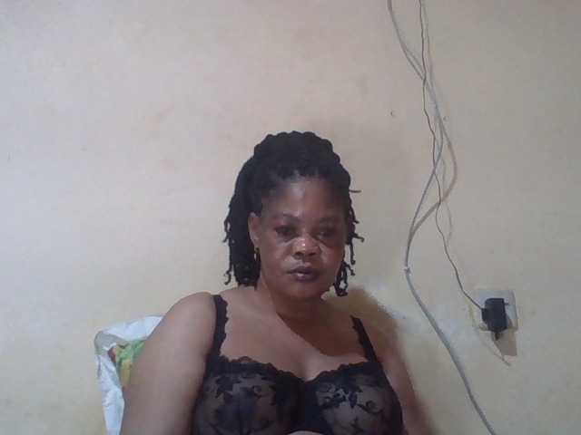 Sexydove's BongaCams show and profile