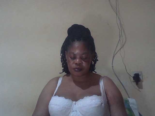 Sexydove's BongaCams show and profile