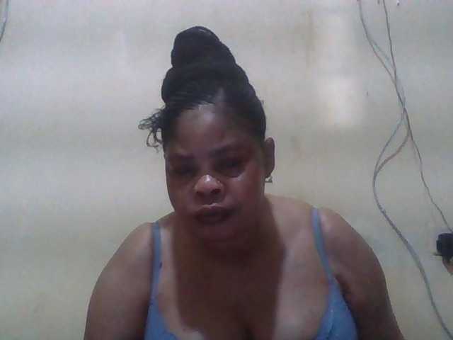 Sexydove live webcam show