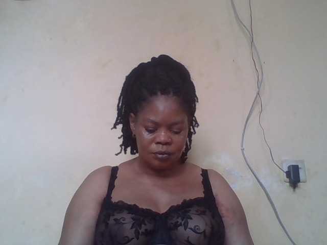 Sexydove's BongaCams show and profile