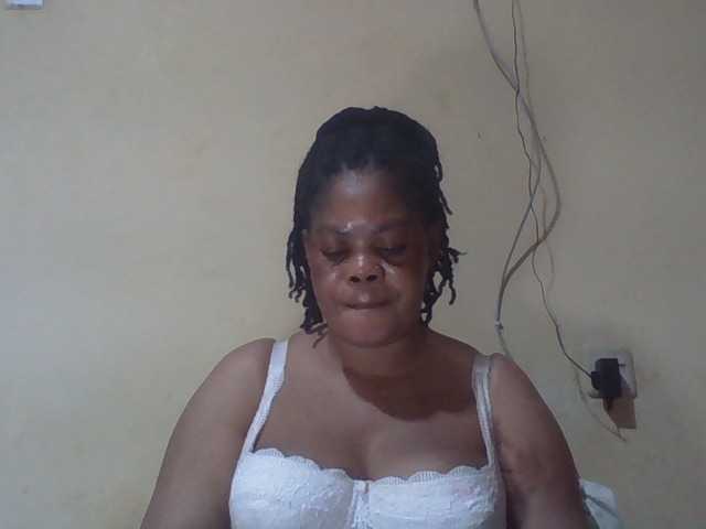 Sexydove's BongaCams show and profile