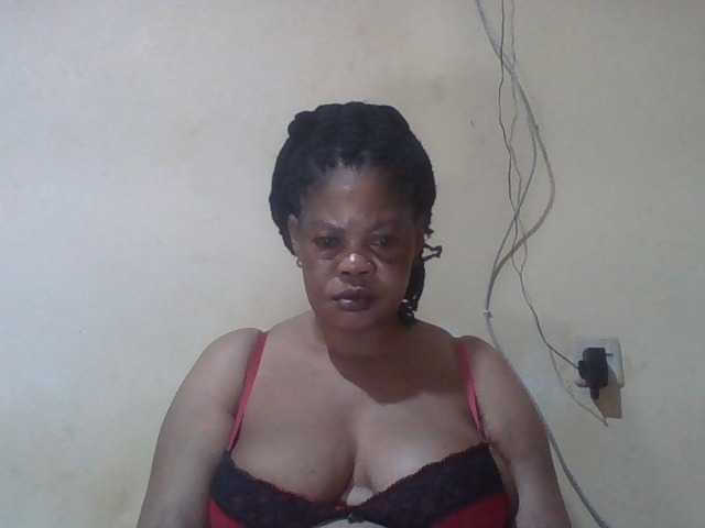 Sexydove's BongaCams show and profile