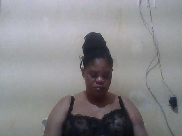 Sexydove live cam on BongaCams