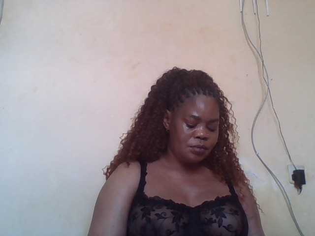 Sexydove live cam on BongaCams