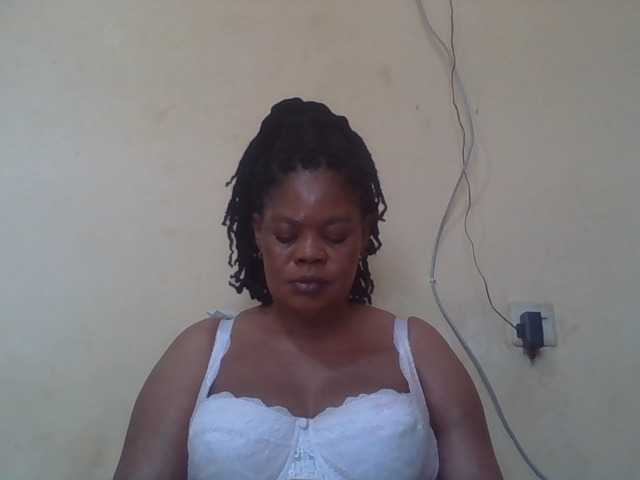 Sexydove's BongaCams show and profile