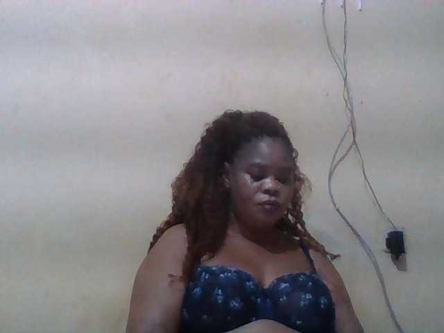 Sexydove live cam on BongaCams