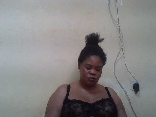Sexydove live cam on BongaCams