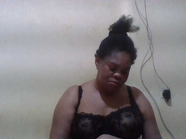 Sexydove live cam on BongaCams