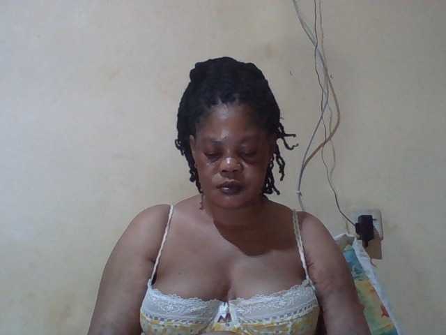 Sexydove's BongaCams show and profile