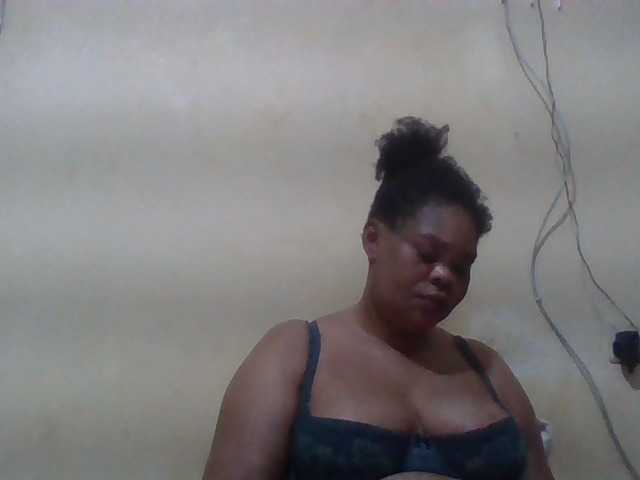Sexydove live cam on BongaCams