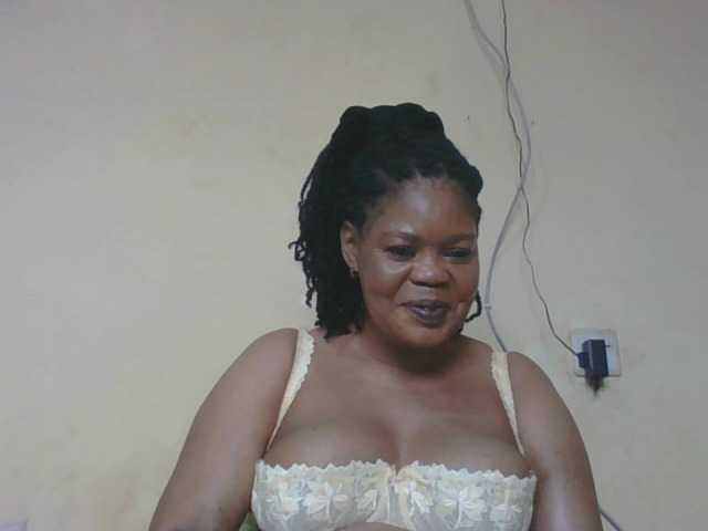 Sexydove's BongaCams show and profile