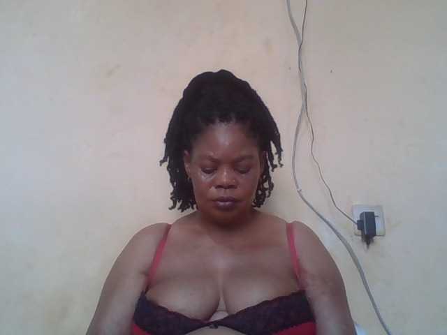 Sexydove's BongaCams show and profile