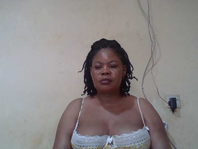 Sexydove's BongaCams show and profile