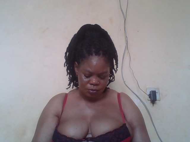 Sexydove's BongaCams show and profile