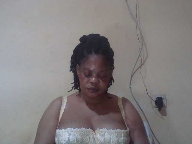 Sexydove's BongaCams show and profile