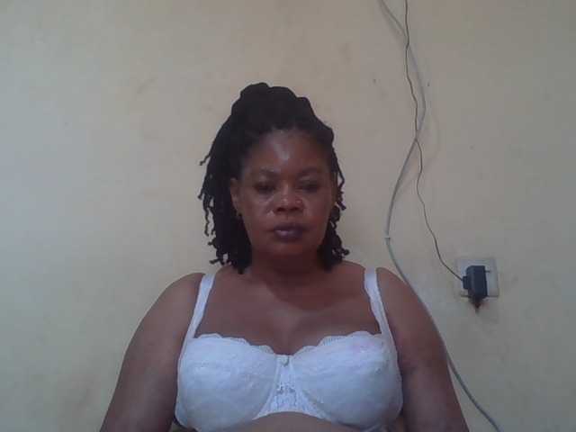 Sexydove's BongaCams show and profile