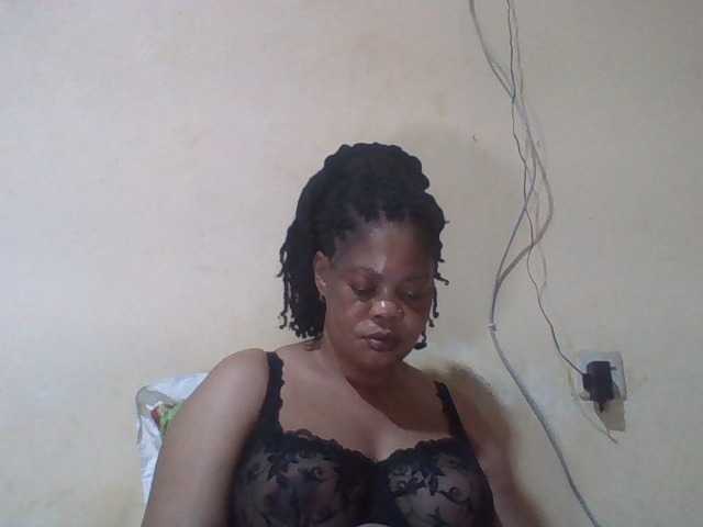 Sexydove's BongaCams show and profile