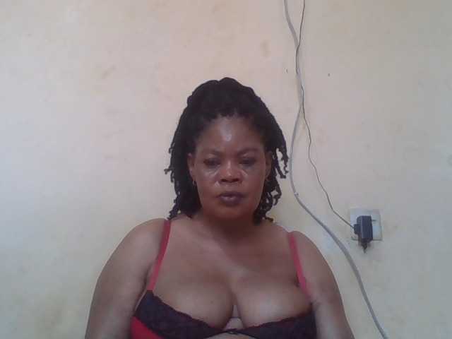 Sexydove's BongaCams show and profile