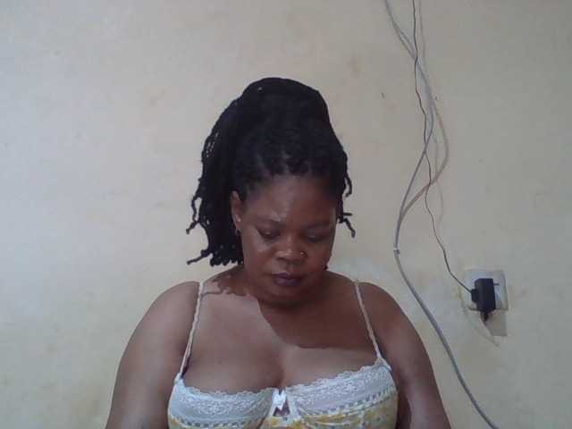 Sexydove's BongaCams show and profile