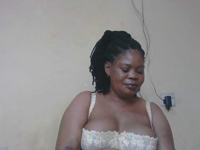 Sexydove's BongaCams show and profile