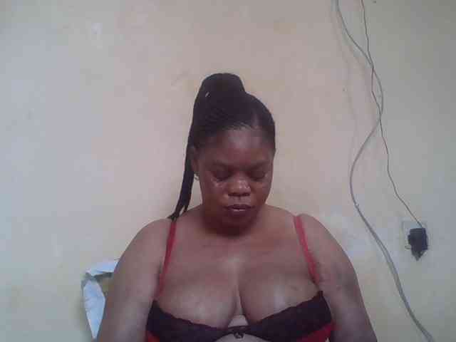 Sexydove webcam