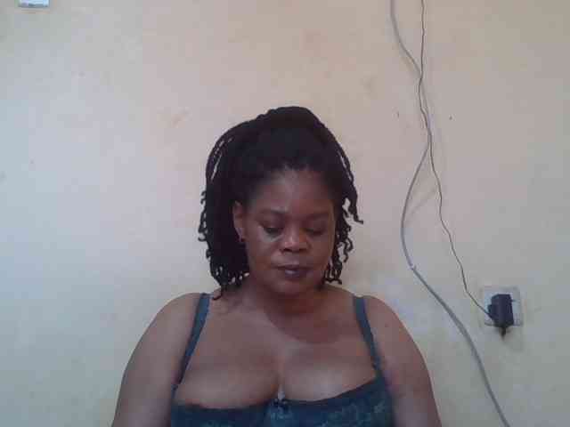 Sexydove webcam