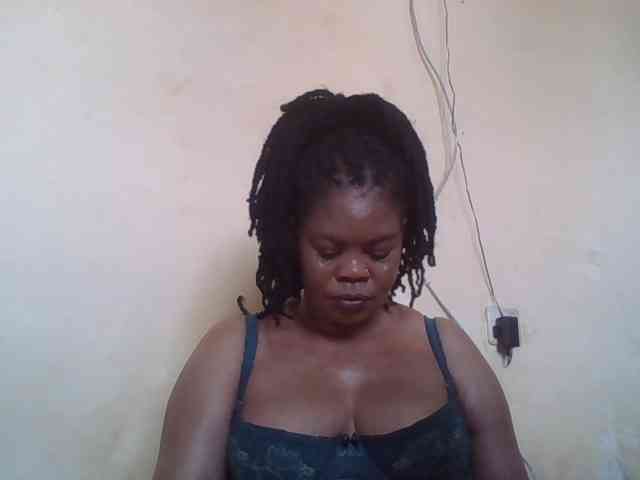 Model: Sexydove