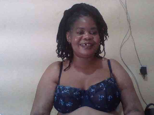 Sexydove webcam