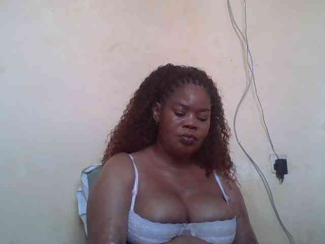 Sexydove webcam