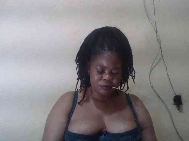 Sexydove webcam