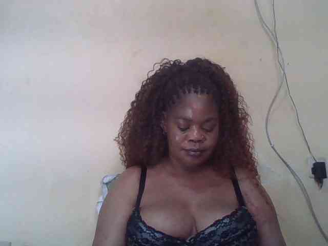 Sexydove webcam